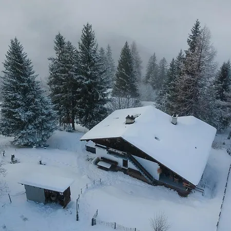 Cozy Alpine - Hot Tub & Balcony Views Axalp