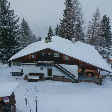 Cozy Alpine - Hot Tub & Balcony Views Axalp