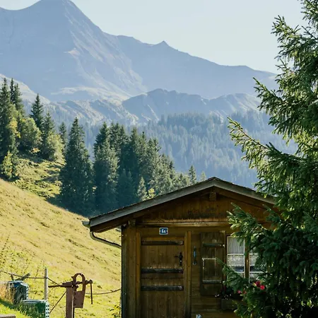 Apartmán Cozy Alpine - Hot Tub & Balcony Views Axalp