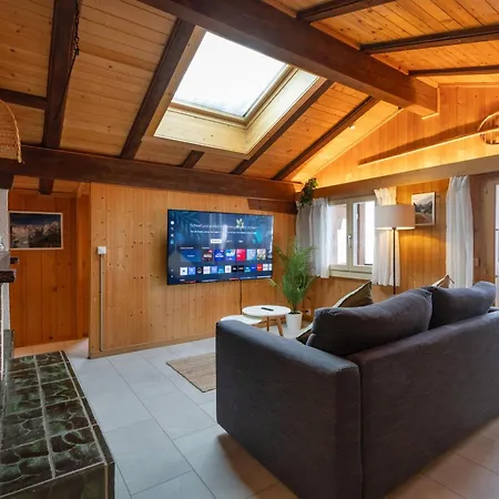 Cozy Alpine - Hot Tub & Balcony Views * Axalp