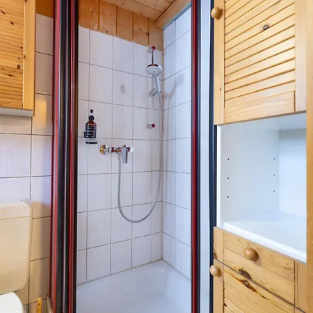 Cozy Alpine - Hot Tub & Balcony Views Apartment Axalp