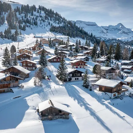 Cozy Alpine - Hot Tub & Balcony Views