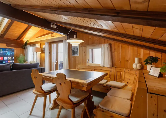 Cozy Alpine - Hot Tub & Balcony Views Axalp