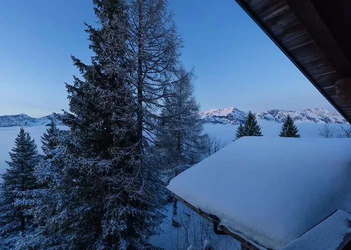 Cozy Alpine - Hot Tub & Balcony Views *