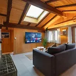 Cozy Alpine - Hot Tub & Balcony Views * Axalp