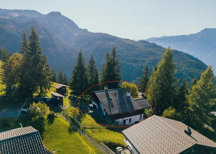 Cozy Alpine - Hot Tub & Balcony Views * Аксальп